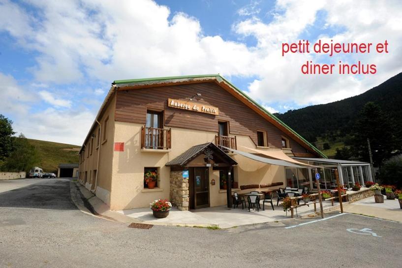 Auberge La Prairie Матемал Екстериор снимка